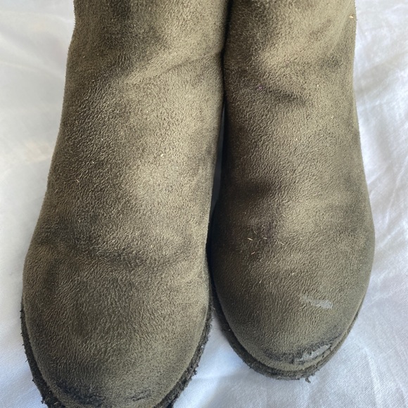 Kids Boots - Picture 2 of 5